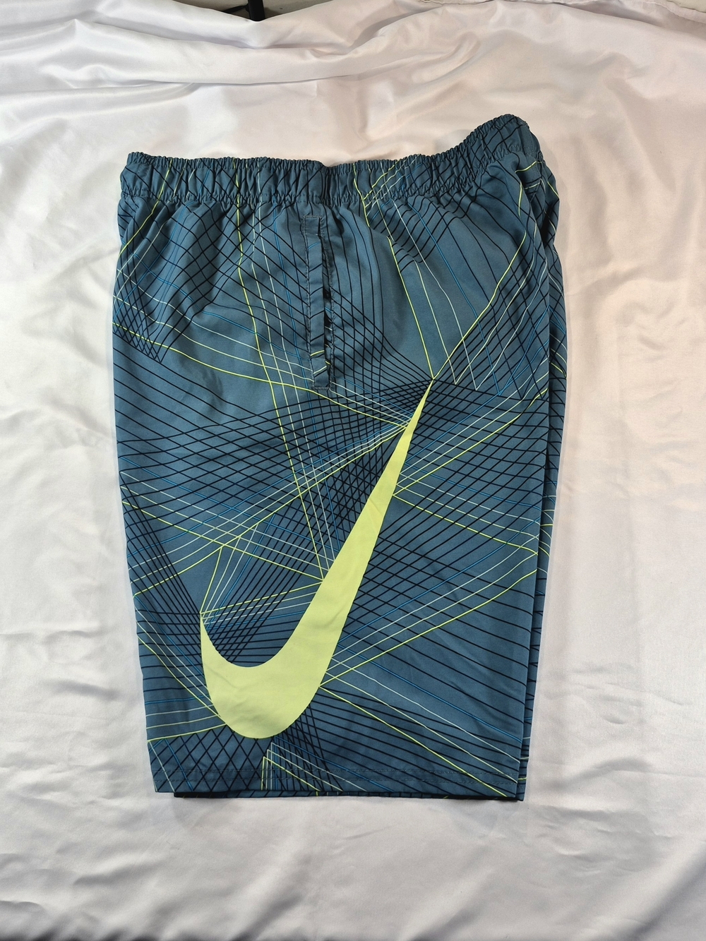 Nike Men's Breaker 9" Volley Swim Trunks Teal Blue Geometric Print Volt Swoosh S